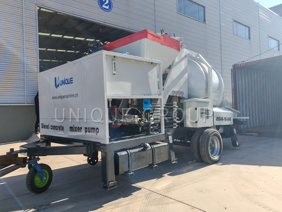 Concrete mixer with pump (1)