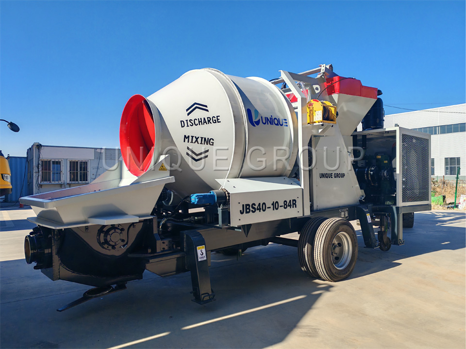 Concrete mixer with pump (2)